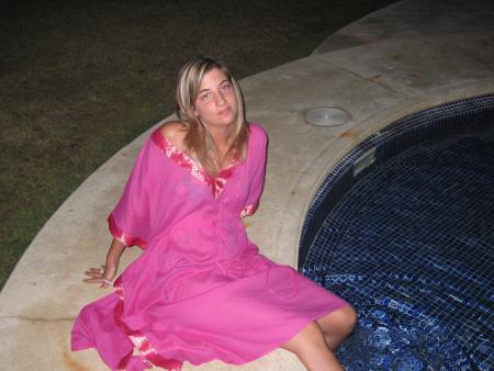 mii gordii con un playero marroki